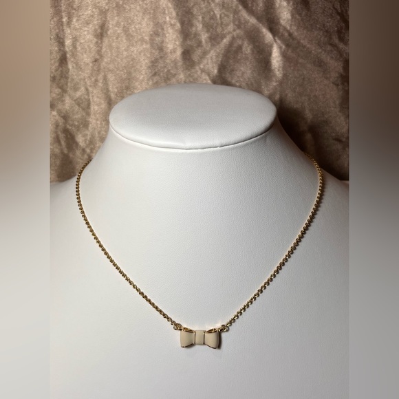 Vintage Kate Spade Moon River Bow Gold Necklace charming quirky whimsical charm - Picture 3 of 13